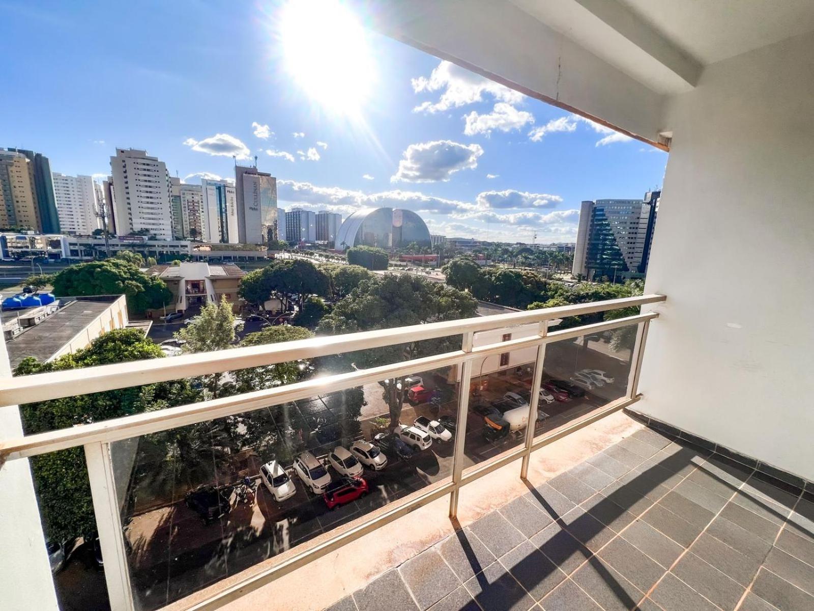 Aparthotel Em - Garvey Park